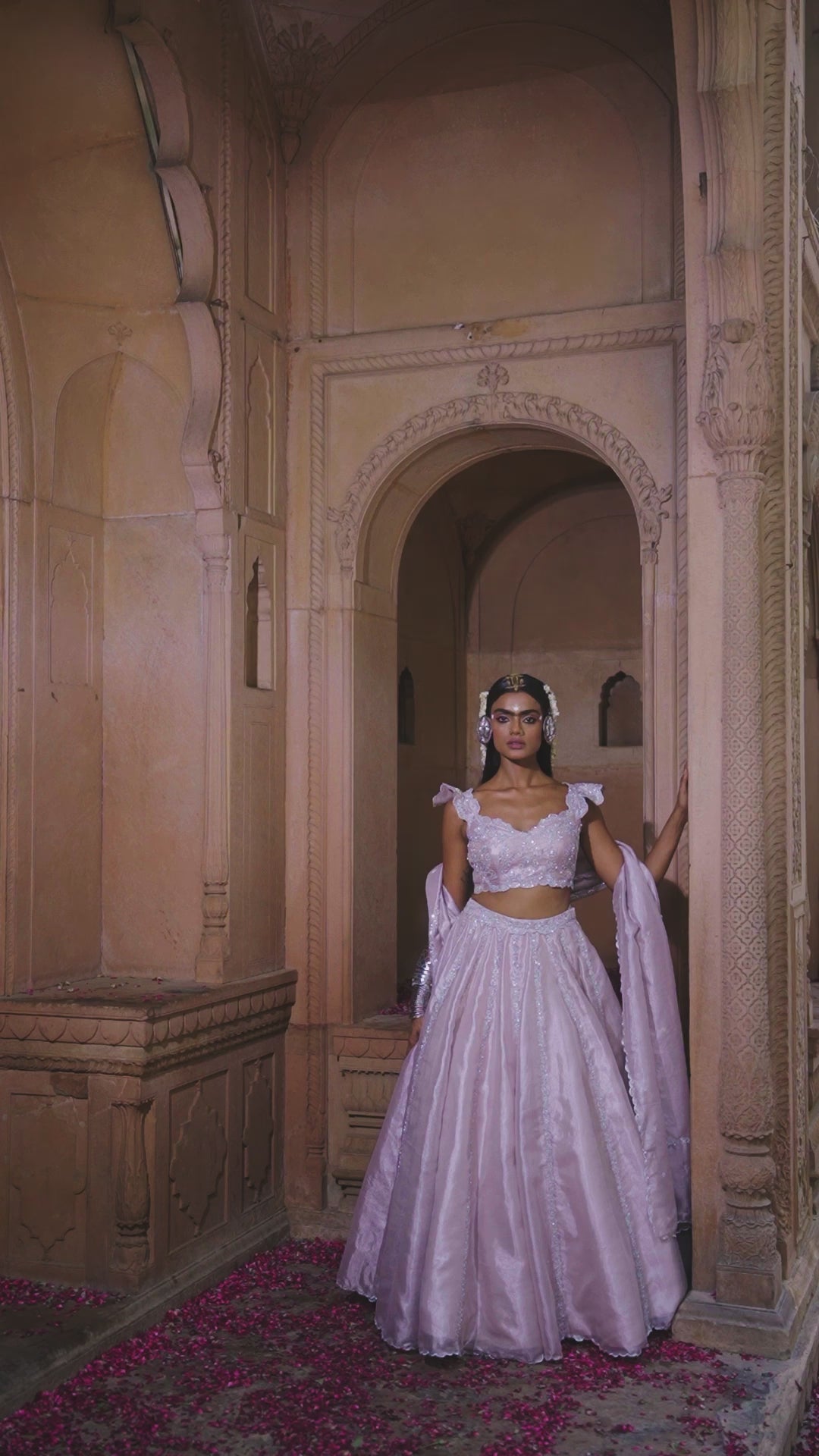 Load and play video in Gallery viewer, Rosara
